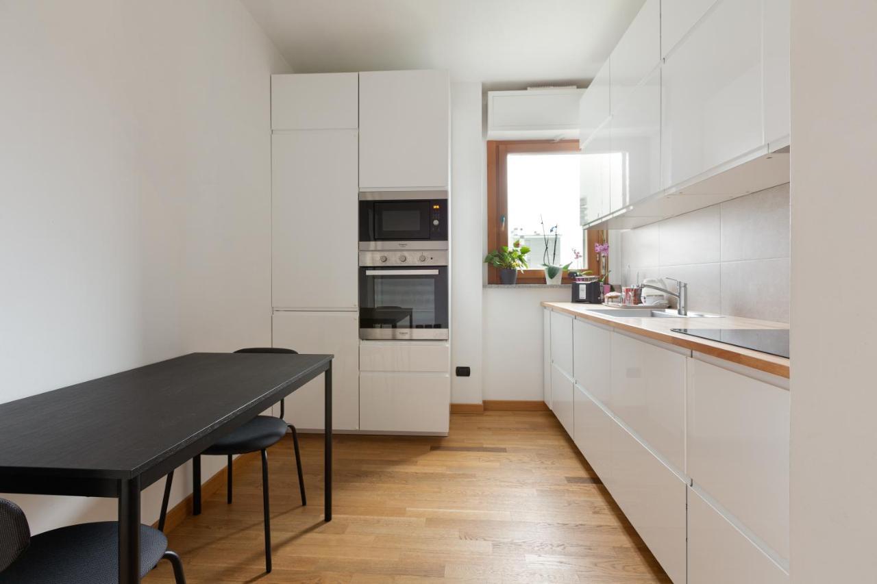 Milan Comfy Apartment X3 - With Balcony מראה חיצוני תמונה