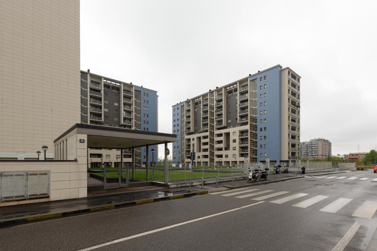 Milan Comfy Apartment X3 - With Balcony מראה חיצוני תמונה