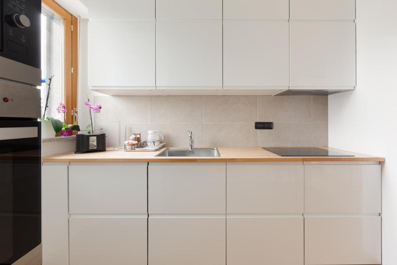 Milan Comfy Apartment X3 - With Balcony מראה חיצוני תמונה